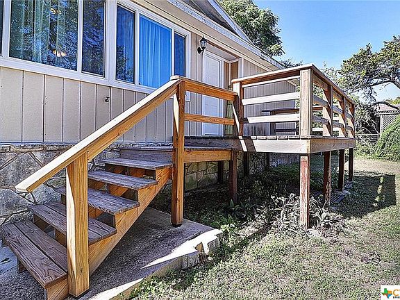 3rd image of 28710 Waterview Dr