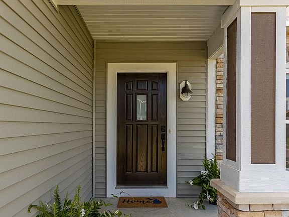3rd image of 2758 Carnoustie Dr