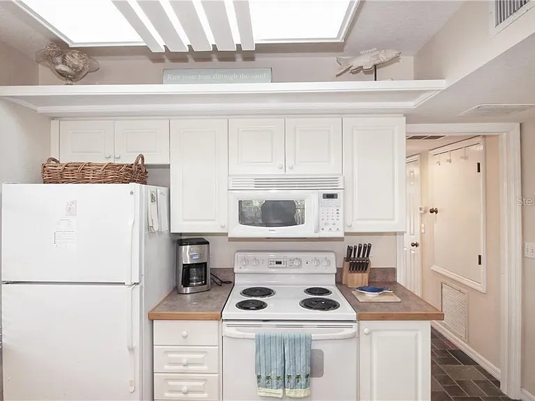 9400 Little Gasparilla Is #A10 — Photo 13