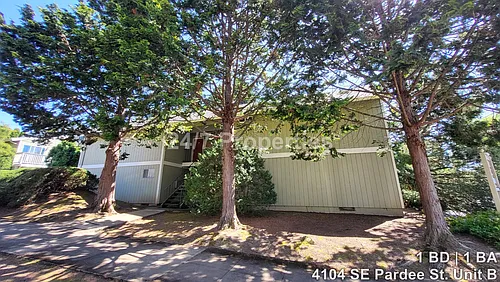 4104 SE Pardee St #B Photo 1 4104 SE Pardee St #B Photo 1