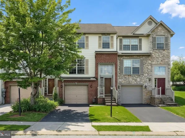 95 Colonial Dr, Hanover, PA 17331