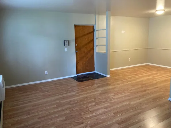 1940 Leland St Unit 1, Ferndale, MI 48220