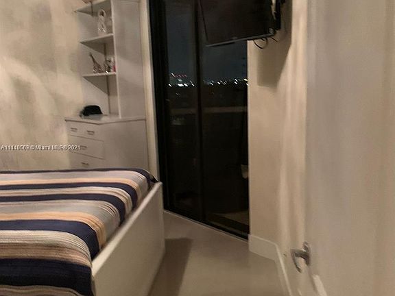 3rd image of 3610 Yacht Club Dr APT 711