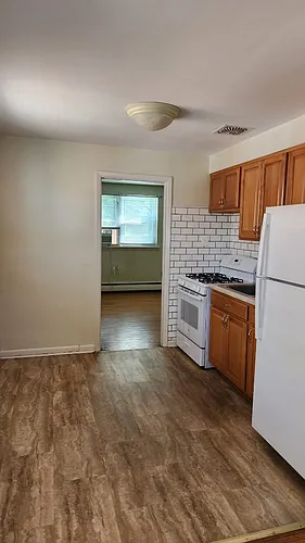 205 Robbins St #2 Photo 1