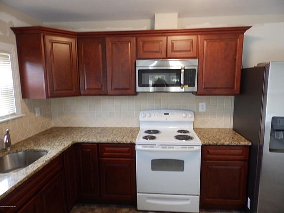 2nd image of 25 Hyannis St