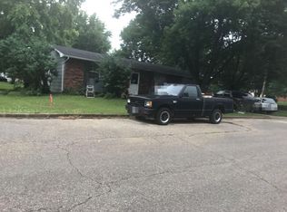 3 Rose Dr, Farmington, MO 63640