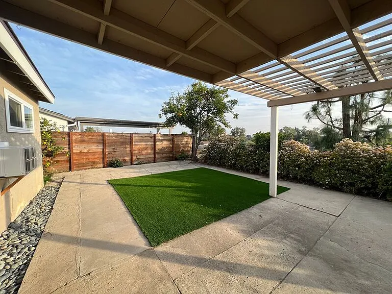 8051 San Carlos Dr — Photo 18