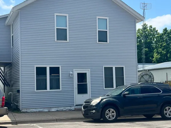 617 E 3rd St, Madison, MN 56256