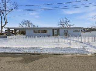 27 Kane St, Fall River, MA 02720