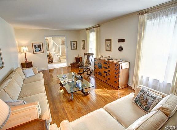 3rd image of 2212 Lochwood Ct