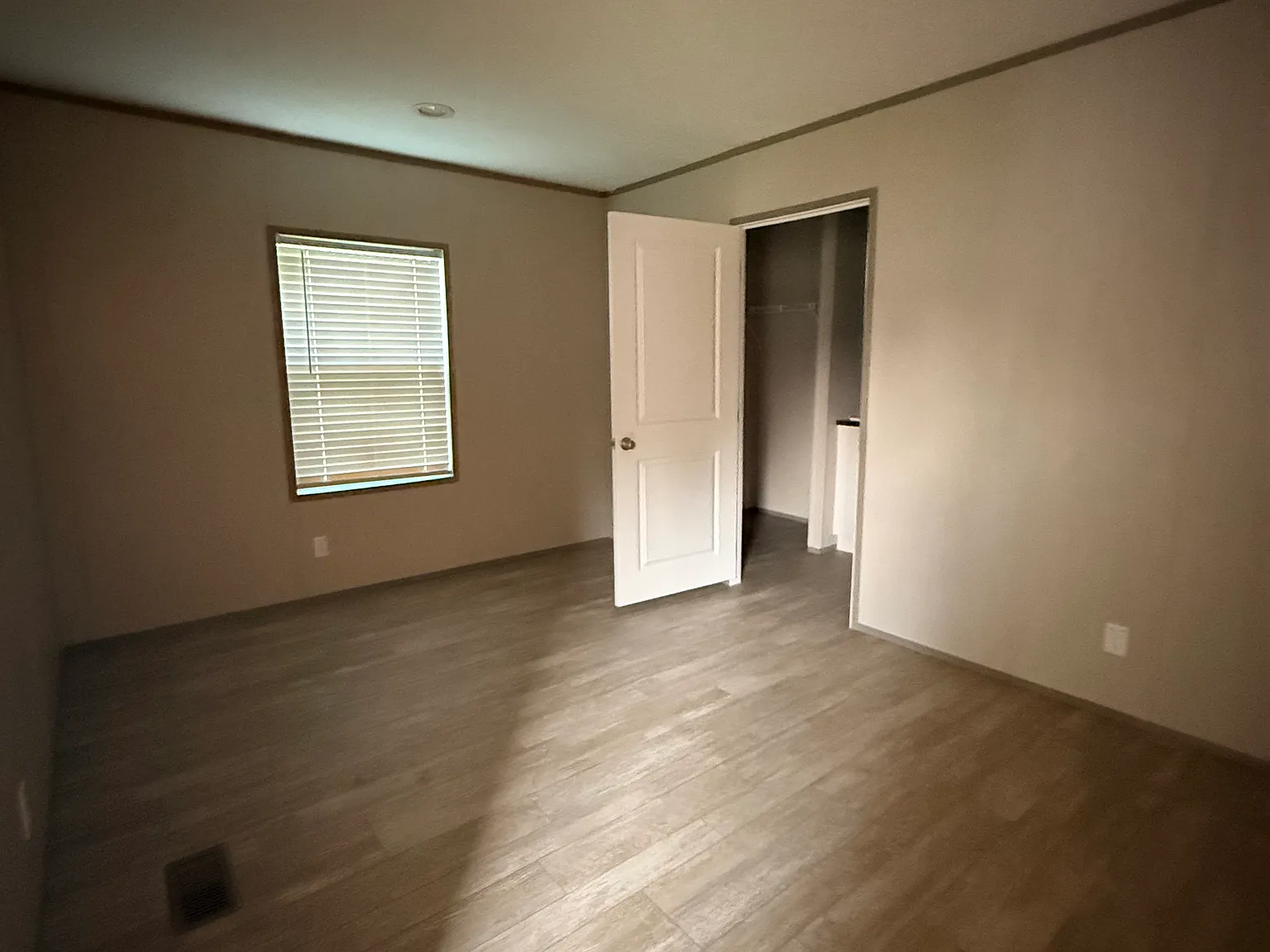3 bed, 1350 sqft, $1,475 — Photo 3