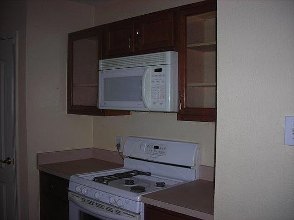 5th image of 720 Oriole Dr