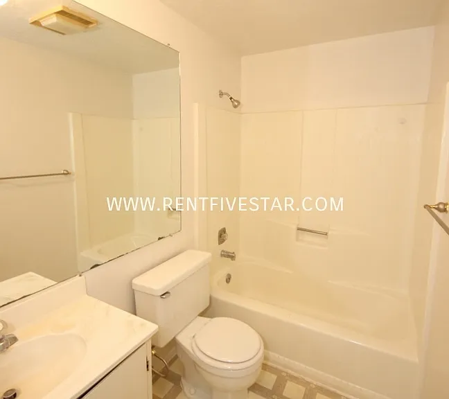 902F McKinley Ave — Photo 11