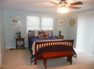 24 Cherry St #A, Gloucester, MA 01930