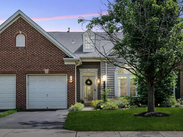 8027 Montour Heights Dr, Gainesville, VA 20155