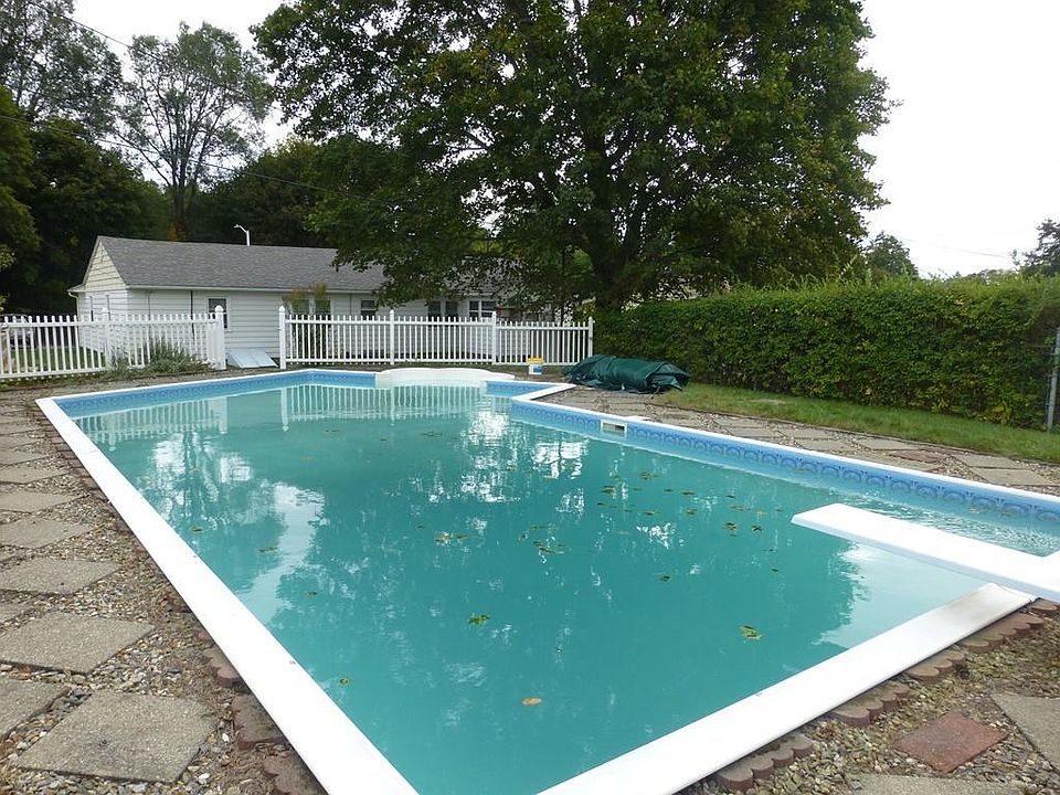 2nd image of 41 Baltic Rd