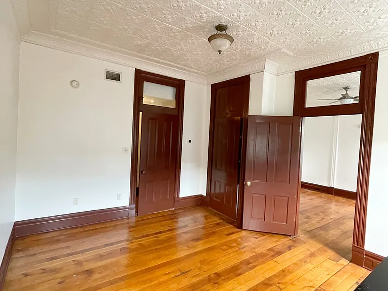 1607 Sarah St #3 — Photo 7