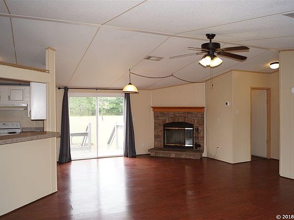 4th image of 16509 NW 37th Dr