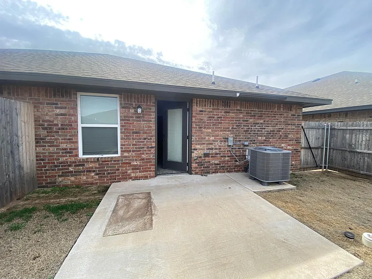 813 Coles Creek Ln — Photo 11