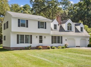 2420 Oak Ln, West Point, VA 23181