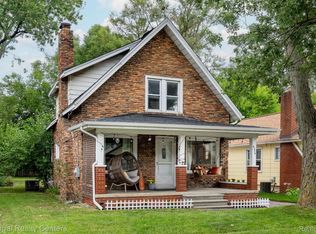 4274 Linda Ct, Waterford, MI 48329
