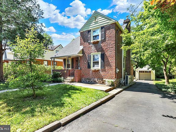3rd image of 522 Raab St