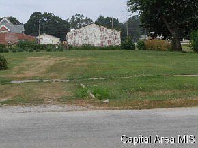 2nd image of 150 S Chamberlain St