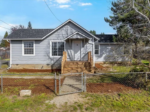 832 Wabash Ave, Medford, OR 97504