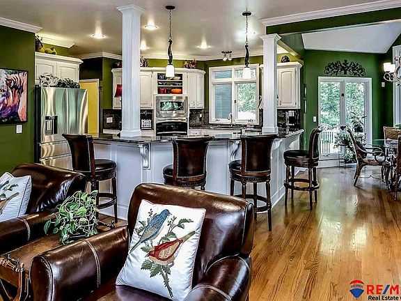 3rd image of 18457 Woolworth Cir