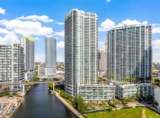 92 SW 3rd St APT 3912, Miami, FL 33130