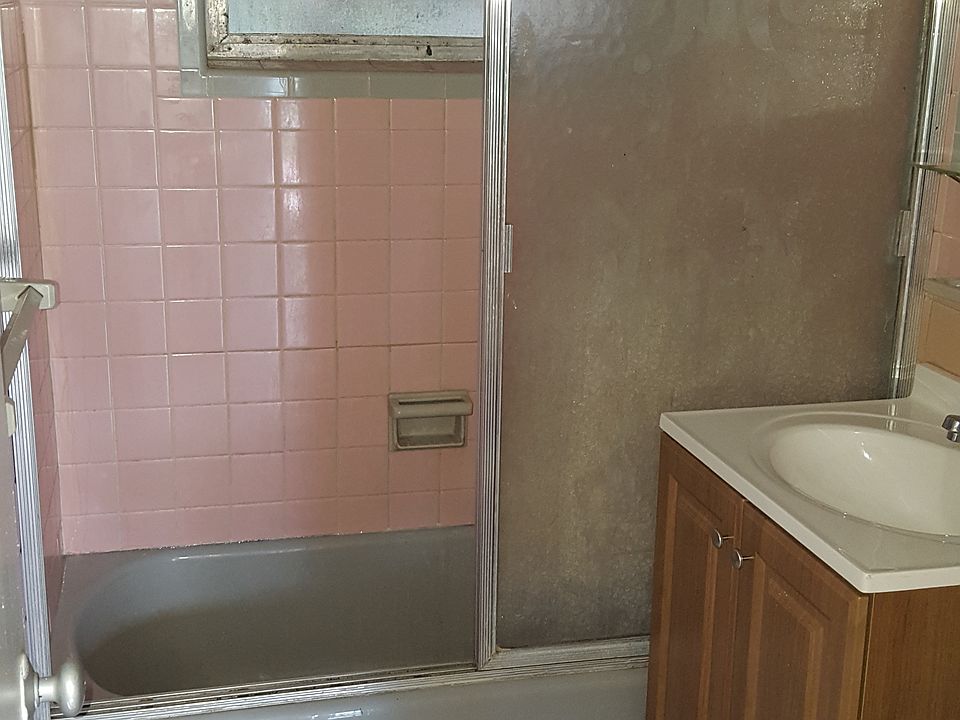 2nd image of 6544 SW 27th Pl