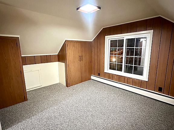 4th image of 89 N Park Ave #1