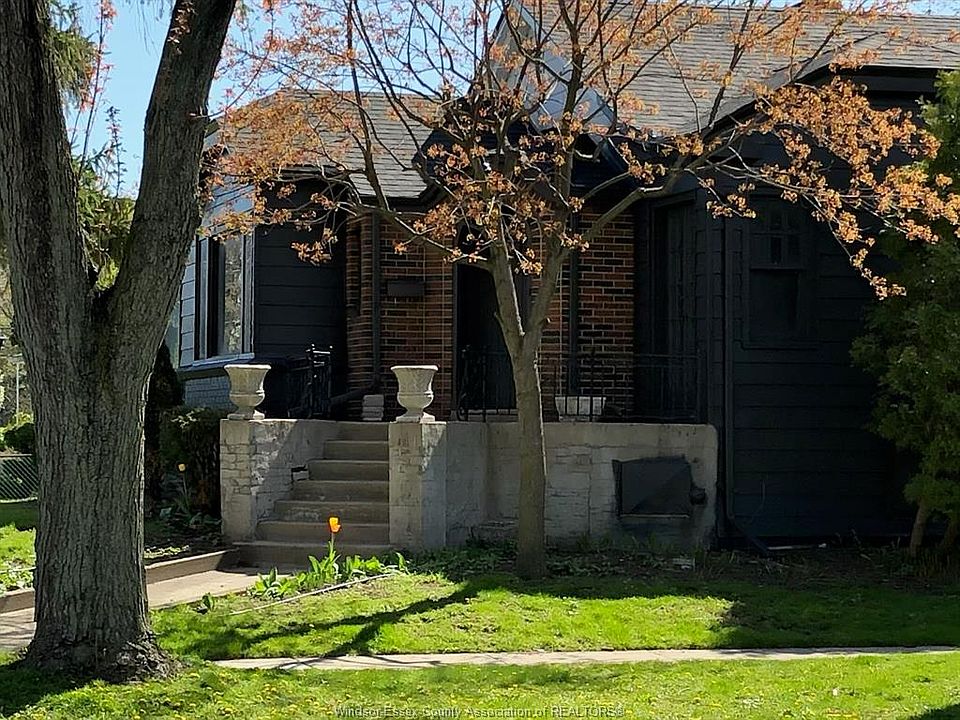 1st image of 5425 Riverside Dr E