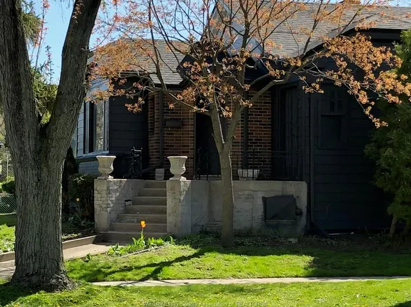 5425 Riverside Dr E, Windsor, ON N8S 1A5