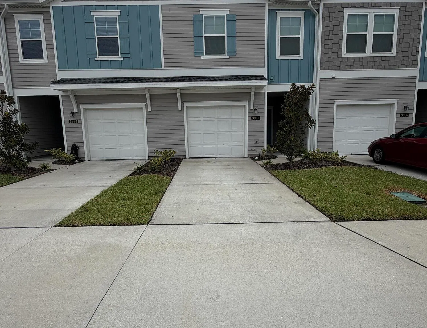 3 bed, 2.5 bath, 1707 sqft, $1,995 — Photo 2