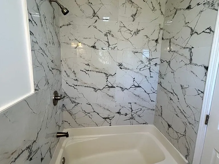 2433 Wakulla Ave — Photo 14