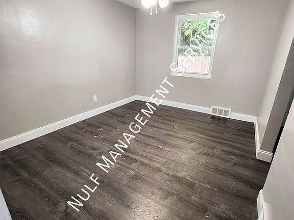 4th image of 449 Idlewood Rd