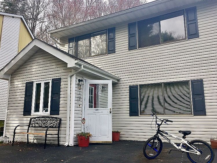 37 Elizabeth Way, Kiamesha Lake, NY 12751 Zillow