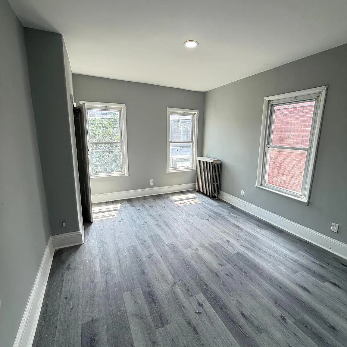 2 bed, 1.0 bath, 1256 sqft, $950 — Photo 3