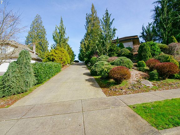 2nd image of 4314 NE 139th St