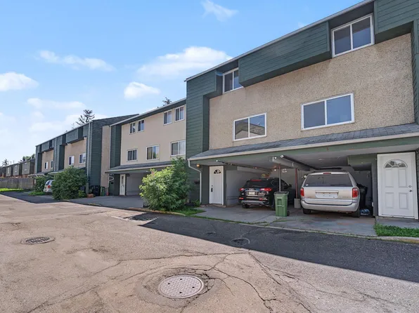 661 Abbottsfield Rd NW, Edmonton, AB T5W 4R4