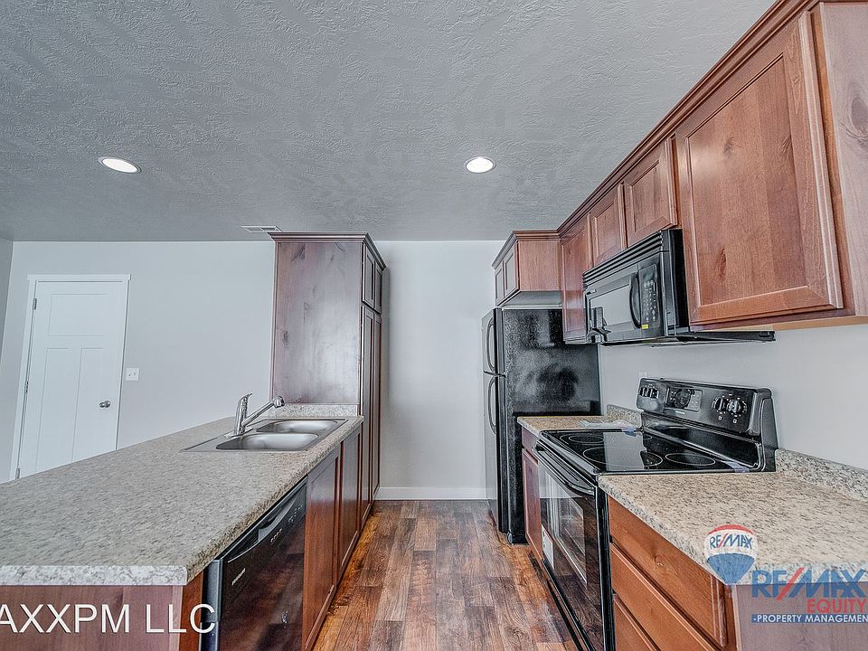 1st image of 14416 S Ashburn Way