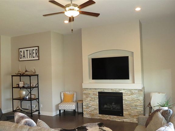 5th image of 4002 Bobolink Ln