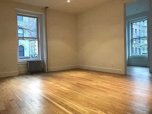 3rd image of 175 W 81st St APT 2D