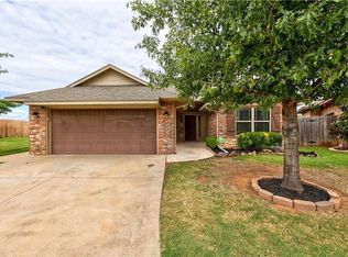 9029 NW 93rd Cir, Yukon, OK 73099