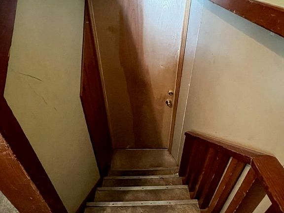 4th image of 1114 1/2 W 3rd St