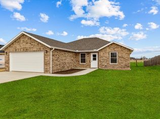 219 Kori Ct, Mount Vernon, MO 65712