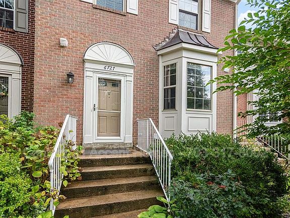 4th image of 6727 Sunset Woods Ct