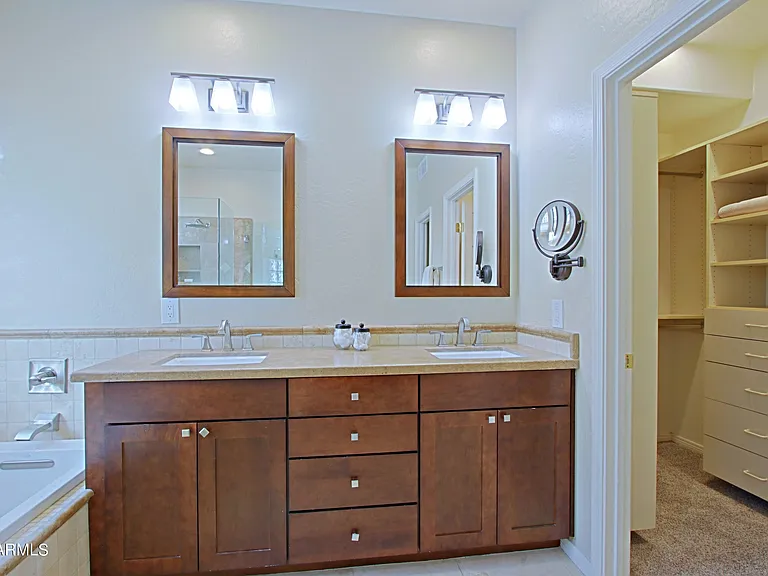 6505 E Night Glow Cir — Photo 26