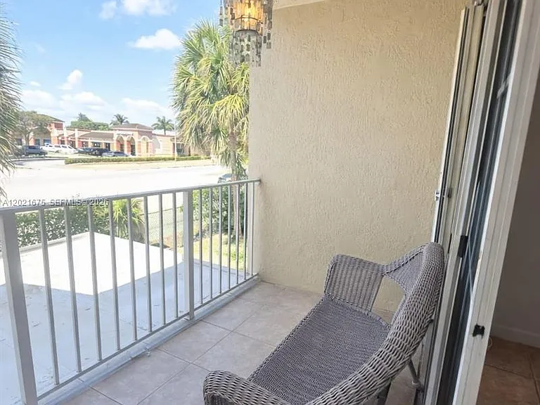 15761 SW 137th Ave #202 — Photo 31
